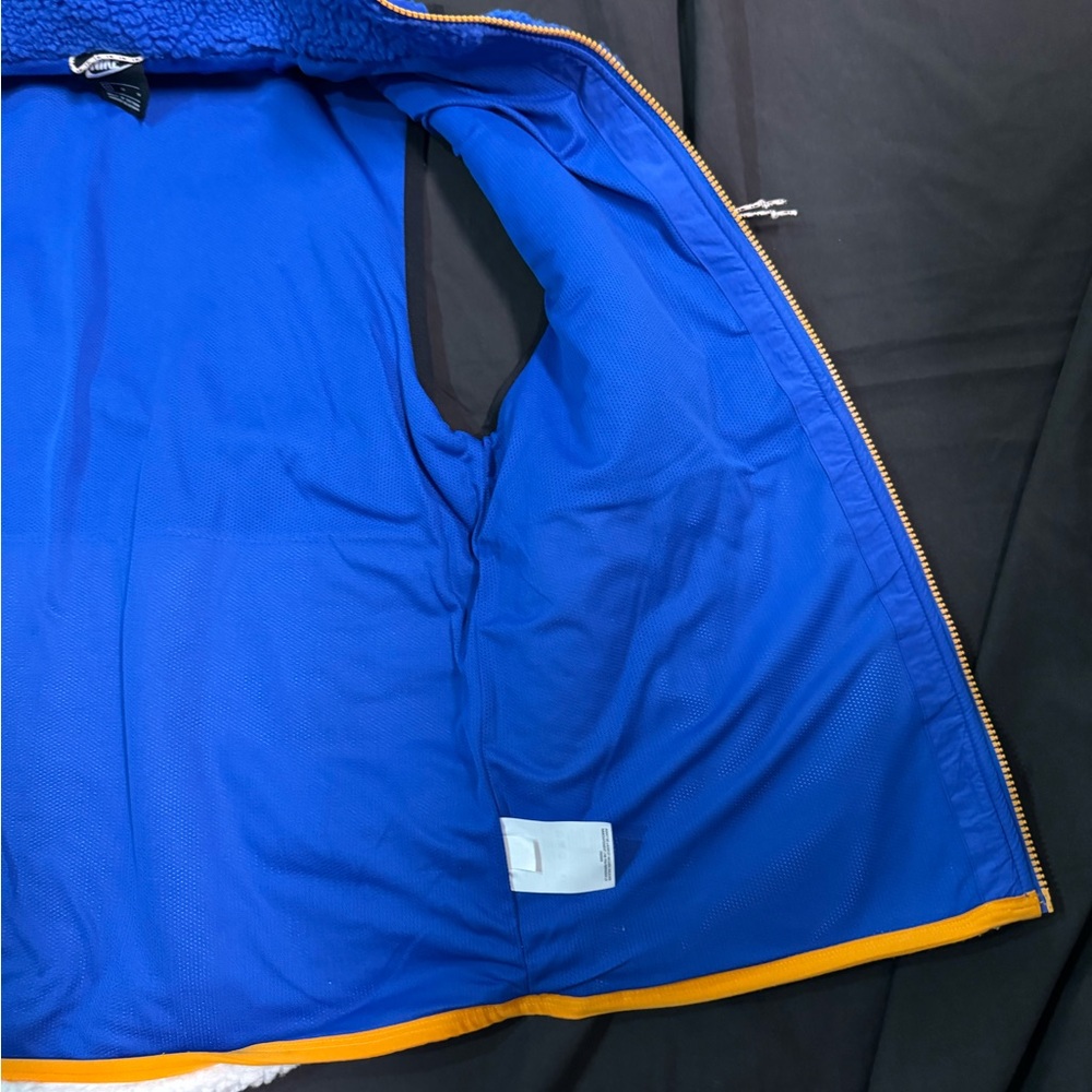 Nike Blue and Cream Fleece Vest - Picture 5 of 12